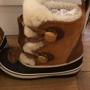 Sorel x chloe fabulous boots